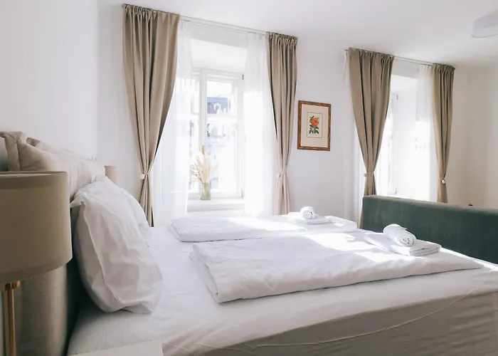 公寓 Riverside Mescanka 卢布尔雅那